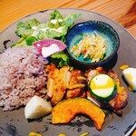 凪晴食堂 - メインのタンドリーチキン