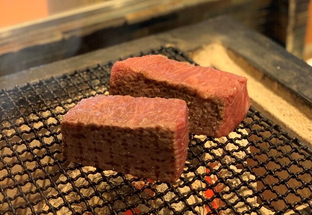 肉山 仙台 - 広瀬通（肉料理）の写真