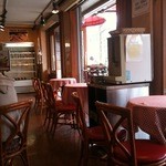 クイーンズベーカリーカフェ - 店内