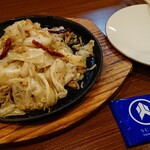 Sumibi - 2001_Sumibi-炭火-_キャベツシラス炒め＠70,000Rp