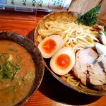 はぐるま - こってり鶏白湯つけ麺：880円