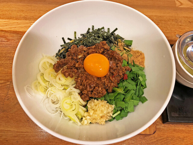 ヌードルボウルマゼ Noodle Bowl Maze 町田 油そば 食べログ ヌードルボウルマゼ Noodle Bowl Maze 町田 油そば 食べログ