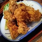 とんかつ・肉料理 高尾 - デカ盛り鶏唐揚げ定食