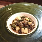 セルサルサーレ - 銀の鴨のラグー ツクシとタケノコ ネパール胡椒