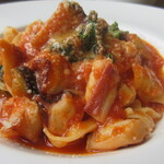 三日月 - 大きめのタコと米ナスがごろごろ