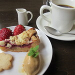 三日月 - ラズベリータルト