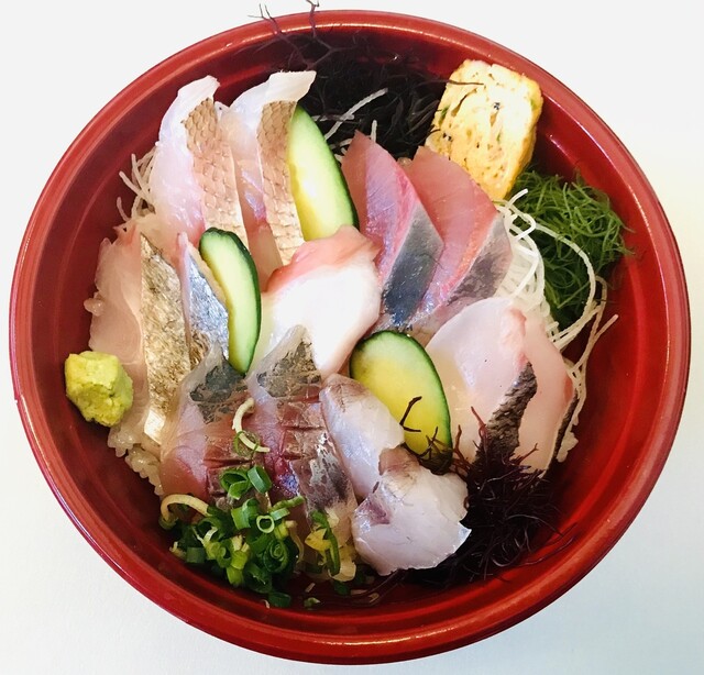 ランチメニュー 平塚漁港の食堂 平塚 魚介料理 海鮮料理 食べログ