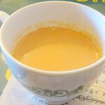 ロイヤルグリーン レストランアンドバー - 食後のミルクティ