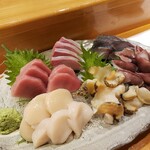 やすけ - 刺身盛り合わせ