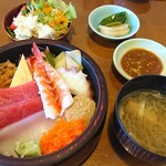 くろ川 - ちらし寿司 定食（平日ランチサービス）¥900