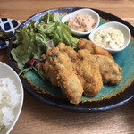 かちとんぼ - ・２色のタルタルカキフライ定食