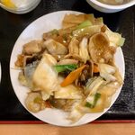 麺飯中華厨房 八福食堂 - 八宝菜定食 ¥700 の八宝菜