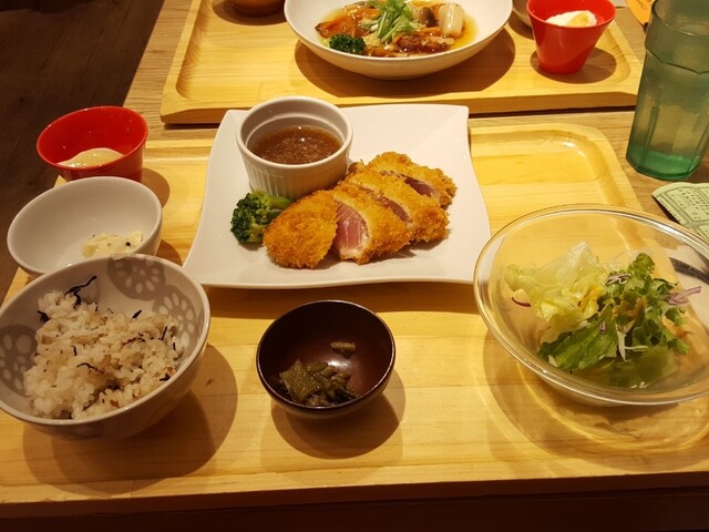 おぼんdeごはん アコルデ新百合ヶ丘北館店 新百合ケ丘 定食 食堂 食べログ おぼんdeごはん アコルデ新百合ヶ丘北館店 新百合ケ丘 定食 食堂 食べログ