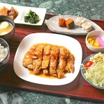 とりかつ屋あつこ - チキンソティ定食