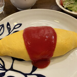 洋食 タケル - たまごの質感が、、、