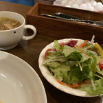 洋食 タケル - サラダ、スープもチカラ入ってます