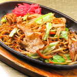 Yakisoba (stir-fried noodles) dark sauce