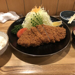 とんかつ大関 - 特ロースカツ