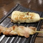 Dining Bar KISAKU - ㊤ ささみチーズ ¥280　　㊦ ひざなんこつ ¥230