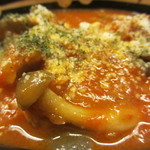 Akada - 鶏肉のトマトソース煮