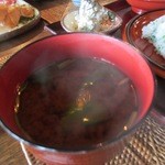 踵屋敷 - お味噌汁は赤出汁のお味噌汁でした・・・・