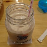 珈琲所コメダ珈琲店 - 蓋を外してストロー差して