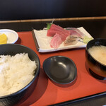 おいで家 - お刺身4点盛り定食、￥750！