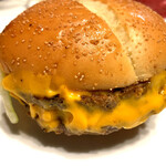 McDonald's - 炙り醤油風ダブル肉厚ビーフ
                        2020/4  by みぃこのごはん日記