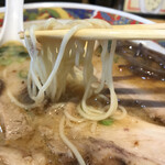 ムツゴロウ - ☆ 細麺は好みの硬め♪豚骨スープとの相性良好＾＾