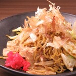 Yakisoba (stir-fried noodles) pork sauce