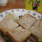 カフェ麦わらぼうし - くいしんぼうのカツサンド