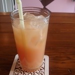 フラミンゴス - FLAMINGOS　ピンクグレープフルーツジュース