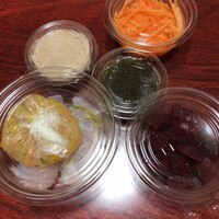 フランス料理 ル・クール - カップ入りのマリネ、サラダ、リエット等