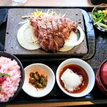 石焼ステーキ 贅 - 贅ステーキランチ・おろしぽん酢(フェア品) ¥1089
