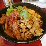 大衆中遊華食堂 八戒 - いつもの(３種あいがけカリィ・天津カリィ炒飯丼辛口ver)