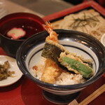 Hanagen - ミニ天丼(海老1貫)とミニそばのセット