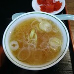 みのや - ラーメンスープ。生姜の風味が美味しい