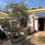 青いナポリ - 外観