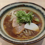 札幌麺屋 美椿 - 醤油　800円