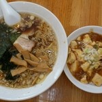 中華　芝苑 - 金曜限定Ｄセット(ラーメン＋マーボー丼)５００円