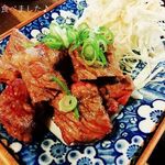 ざぶとん - 牛サイコロステーキが200円で美味い！！！