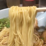 熊王ラーメン - 麺