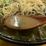 豚骨ラーメン 新井商店 - 濃厚豚骨スープ