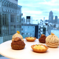 ベージュ アラン・デュカス 東京 - ミニャルディーズ