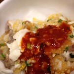 ほうば - 途中で、マナガツオのエキスの出た、ピリ辛タレをかけて！