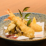 八十八 - わかさぎとえびの天婦羅¥880