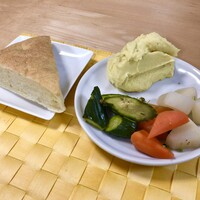 セルサルサーレ - カチャトーラ（信玄鶏のトマト煮込み）＆ピクルスとスモークマッシュポテト