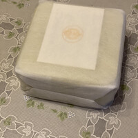 銀座 ハプスブルク・ファイルヒェン - 表面の包装紙を剥がすと下にもまた包装紙が