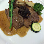 マッシュルーム - 豚肩ロースのポアレ スパイスソース 