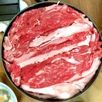 すき焼･鍋物 なべや - 牛肉鉄鍋